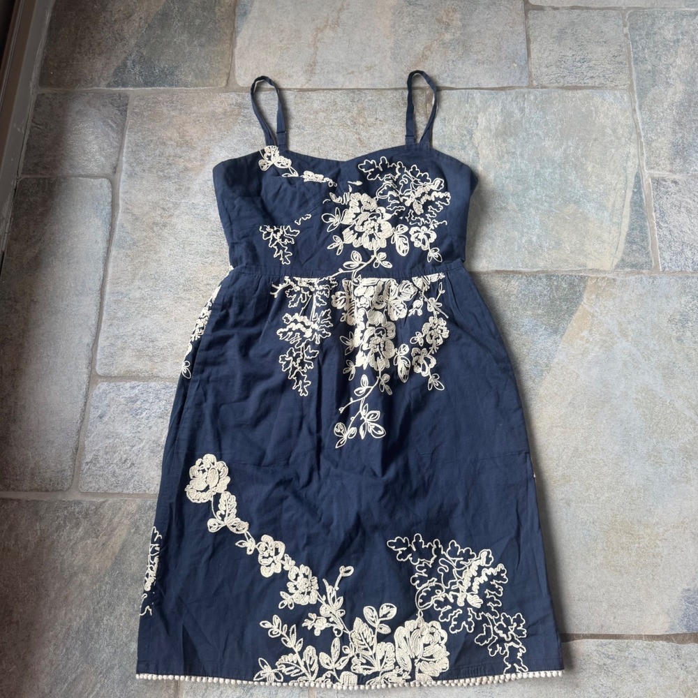 J.Crew Navy Cotton Embroidered Dress Size 0 Adjustable Straps with Pockets